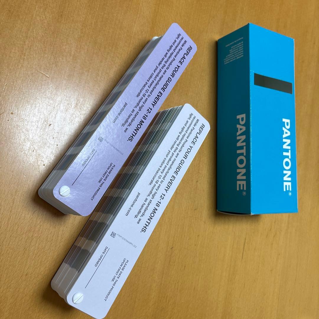 PANTONE Formula Guide 2冊セット