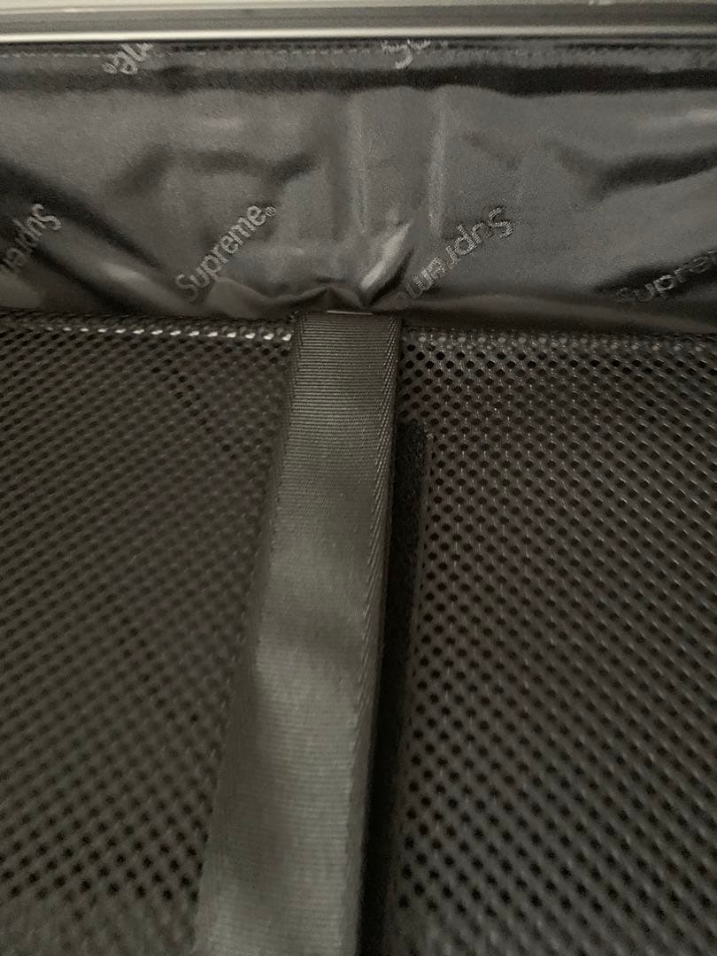 supreme rimowa キャリーケース　 Cabin Plus 49L