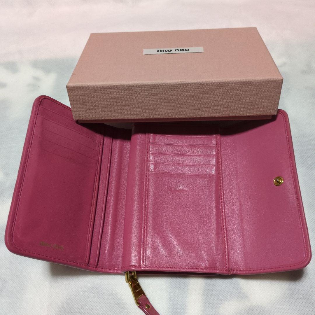 ♥りきりき♥miu miu　ピンク編み込みレザー三つ折り財布