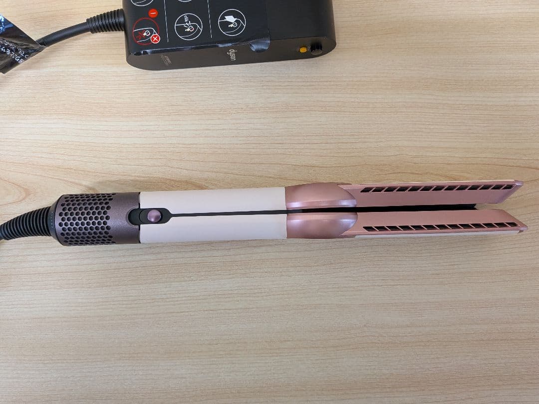 Dyson ヘアドライヤー ピンク