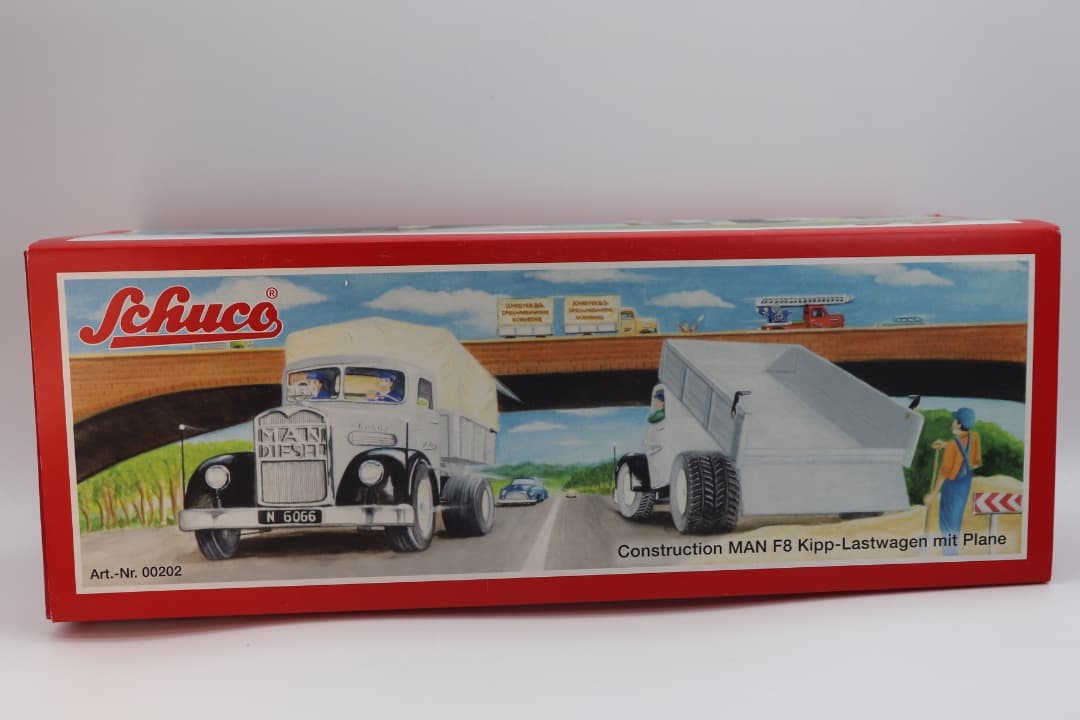 SCHUCO 2005 MAN F8 ホロ付きディーゼル・トラック 保管品