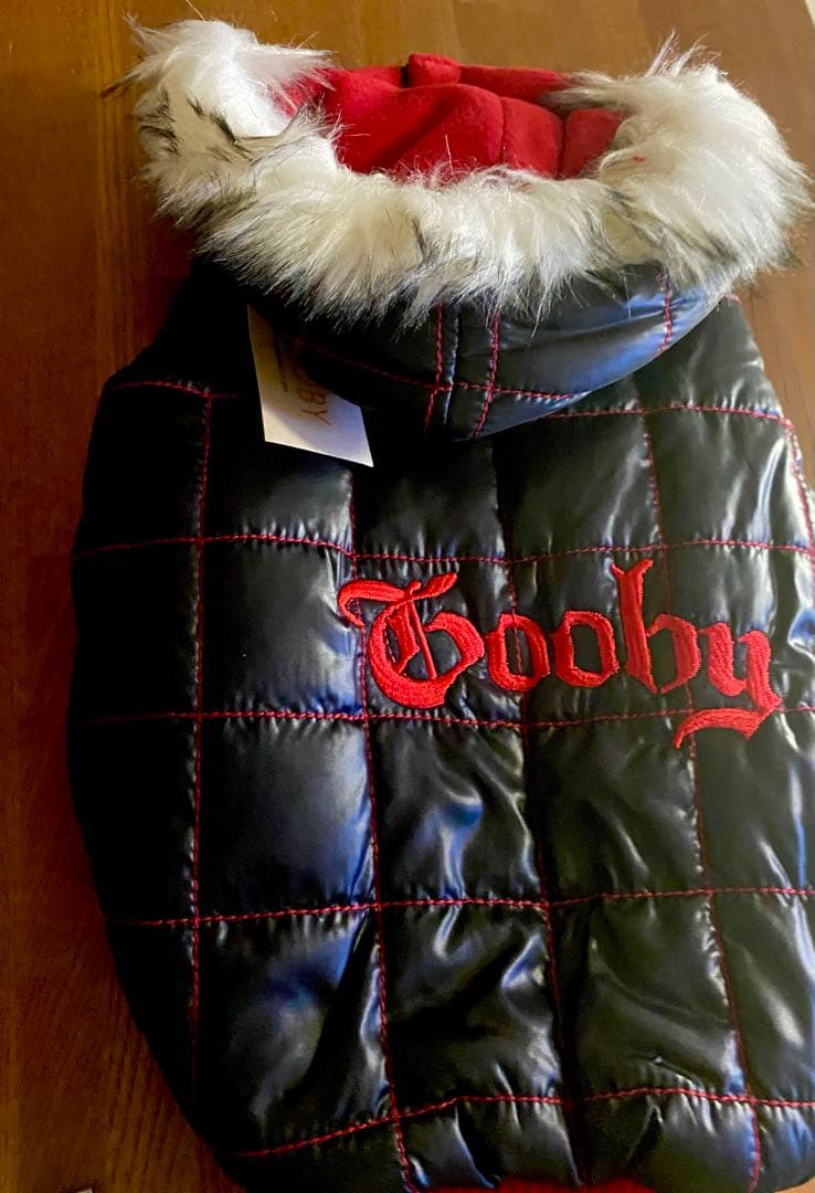 犬　服　ダウンコート　リードフック付き　新品未使用GOOBY