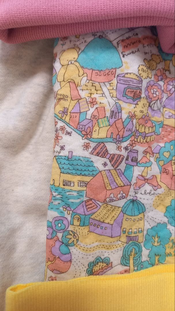 木と鳥の犬の服