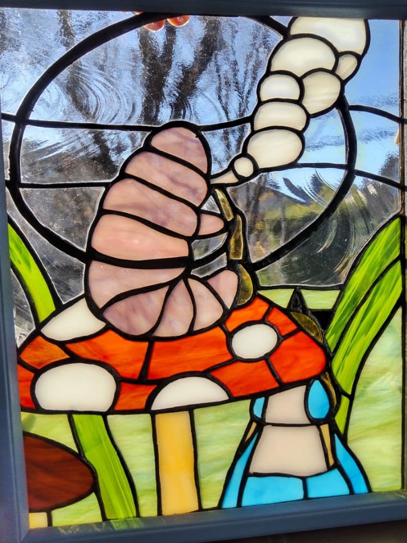 不思議の国のアリス ステンドグラス