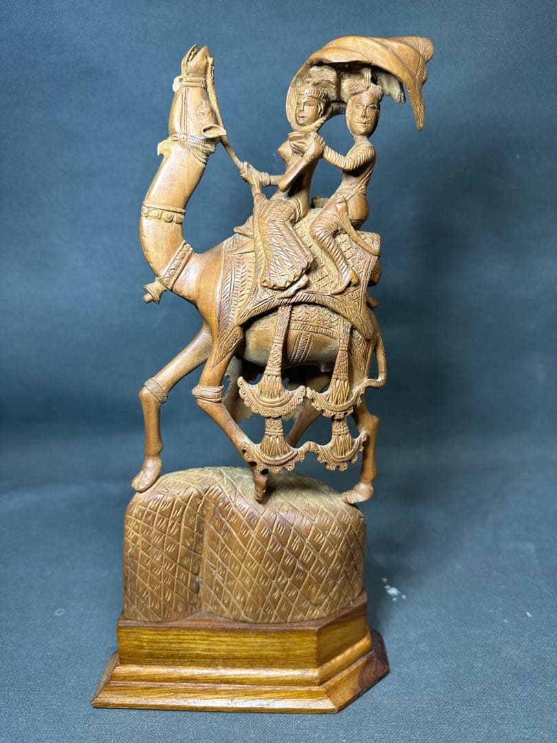 2点　インド　白檀　木彫り　仏教美術　仏像 骨董 木像　木製　仏教