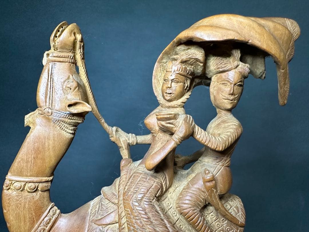 2点　インド　白檀　木彫り　仏教美術　仏像 骨董 木像　木製　仏教