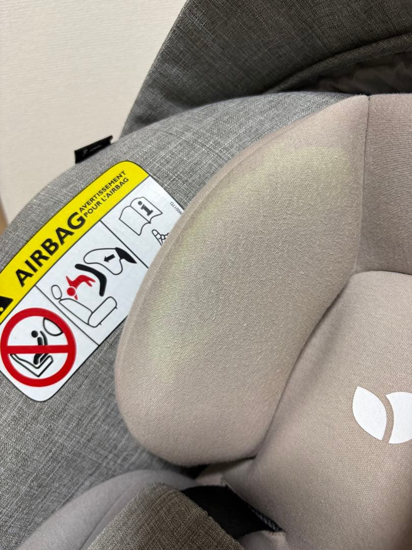 Joieチャイルドシート　着脱タイプ