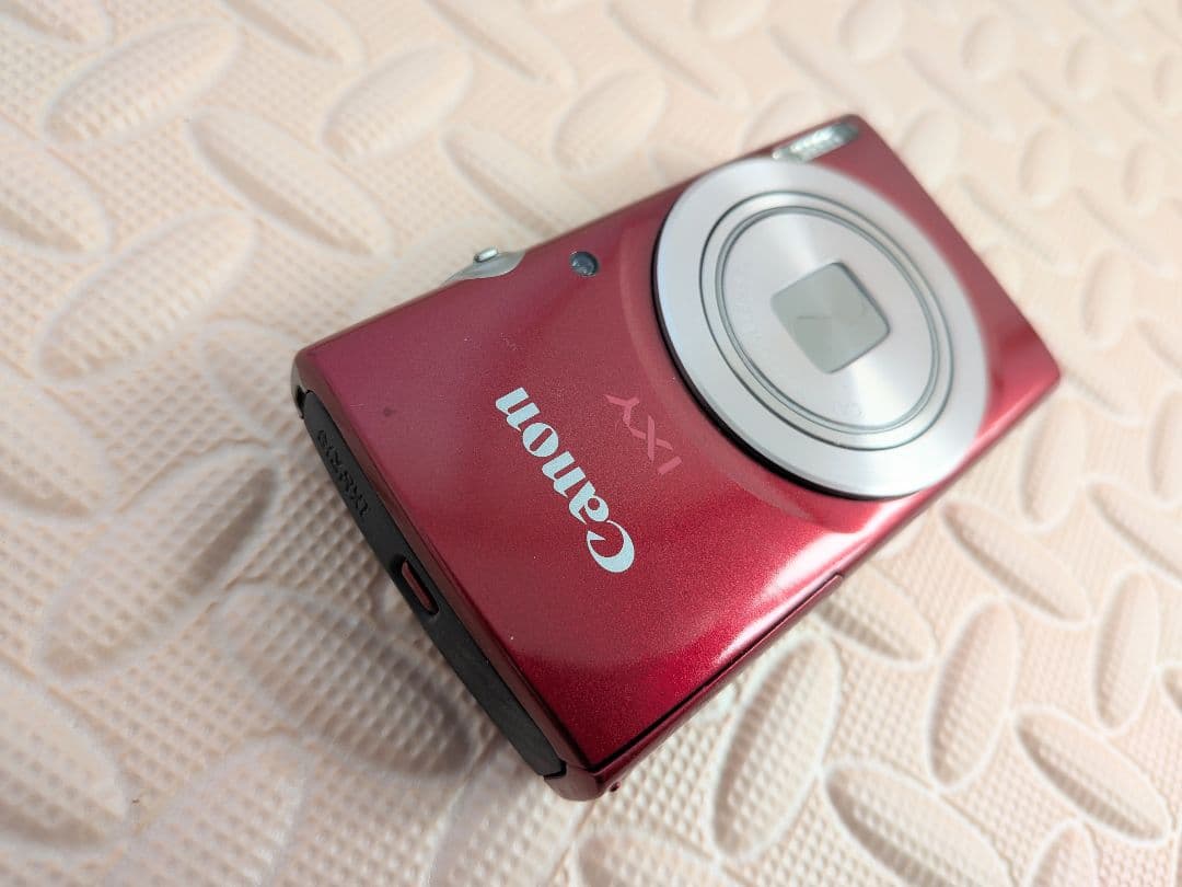 Canon キャノン IXY 200 コンパクトデジタルカメラレッド 充電器付き