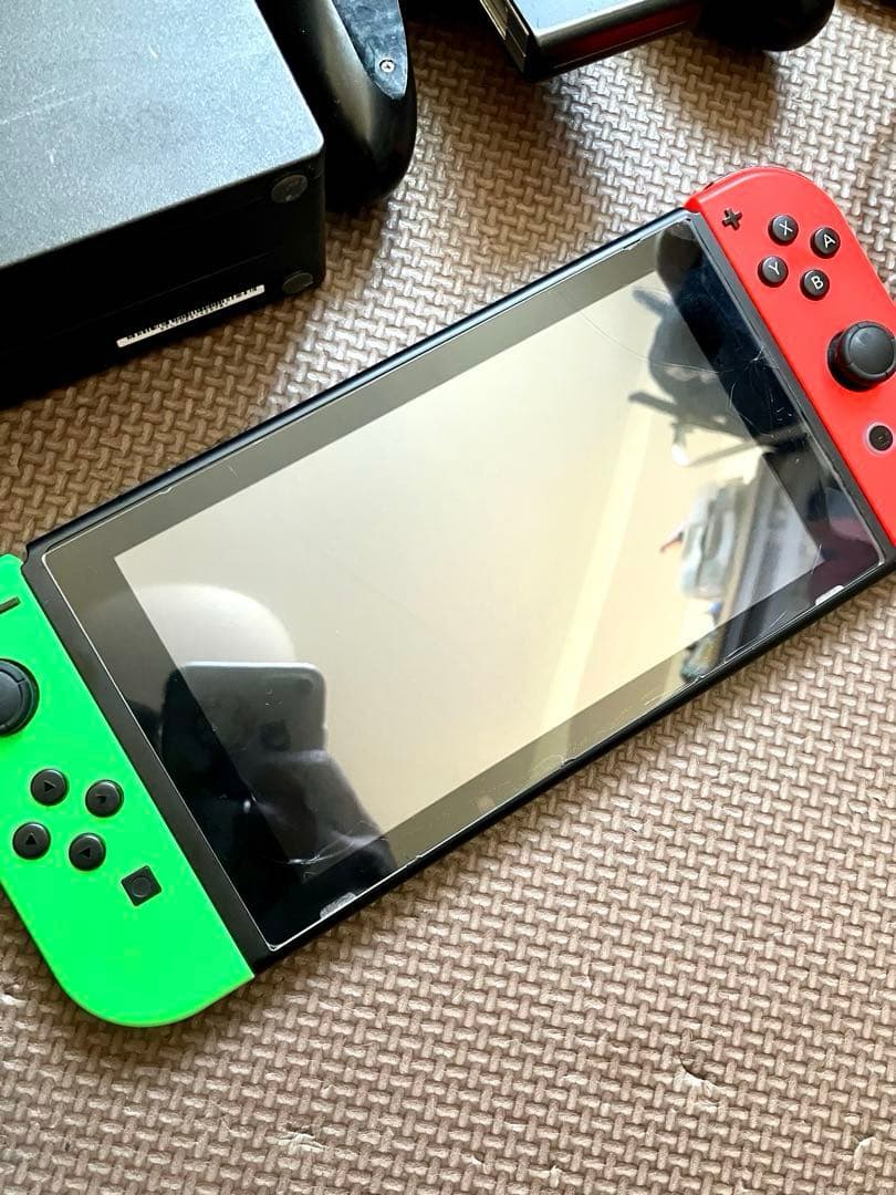 Nintendo Switch バッテリー強化版　2022年製　マイクロSD付き