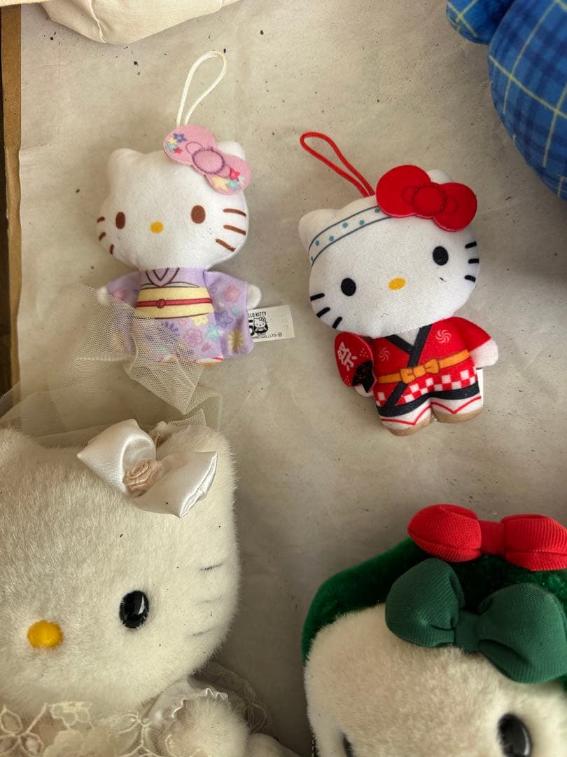 ハローキティ ぬいぐるみ コレクション