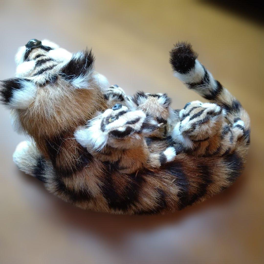 虎の親子の置物A　ビンテージ　ハンドメイド　首振り　一点物