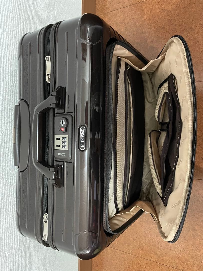 RIMOWA リモワ サルサ デラックス ハイブリッド ビジネス 4輪 32L