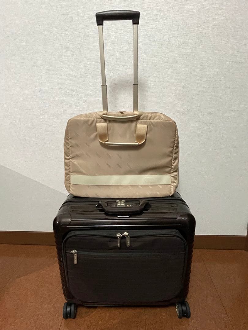 RIMOWA リモワ サルサ デラックス ハイブリッド ビジネス 4輪 32L