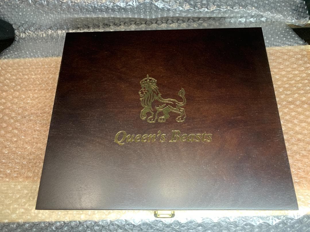 2 オンス銀貨 10枚 クイーンズビースト　コンプリート　専用箱付き