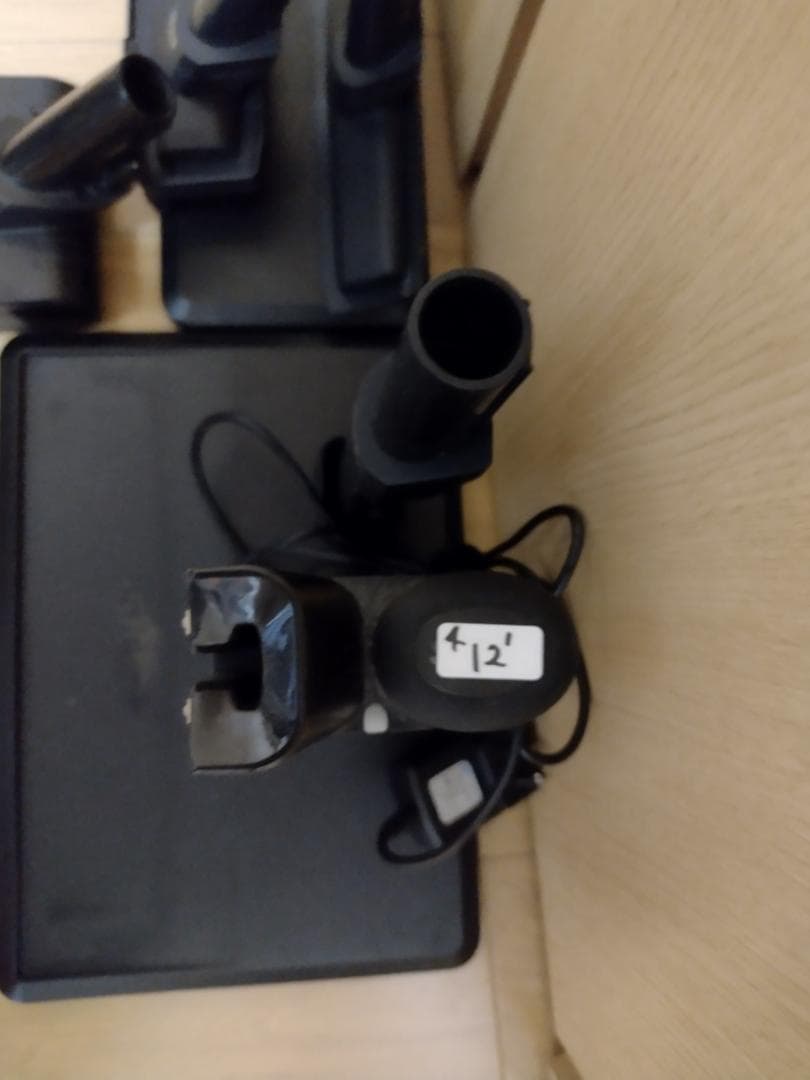 シャーク★コードレスクリーナー★CS401JRB★バッテリー新品と同等★2