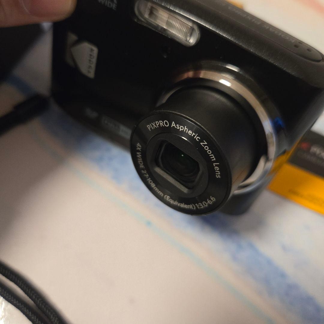 Kodak PIXPRO FZ45　デジカメ　 単三電池