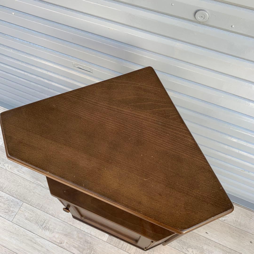 Karimoku カリモク コーナー 花台 電話台 サイドテーブル 三角 収納