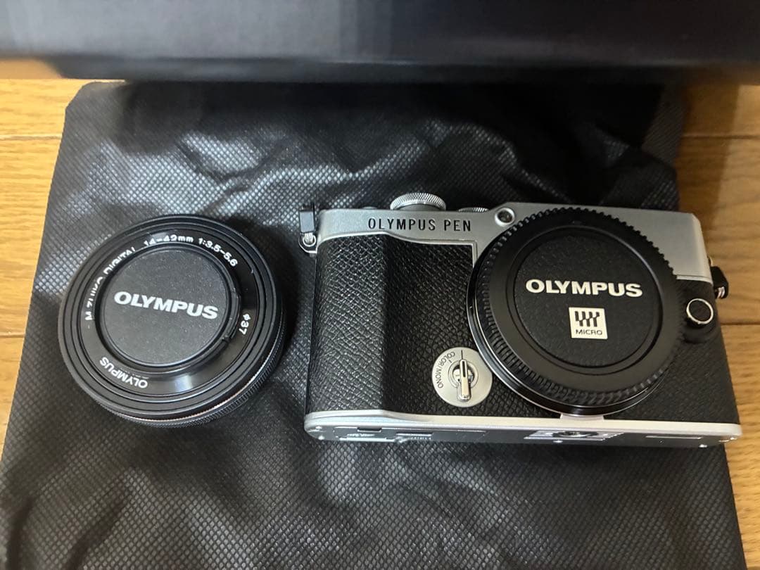 デジタルカメラ OLYMPUS PEN E-P7