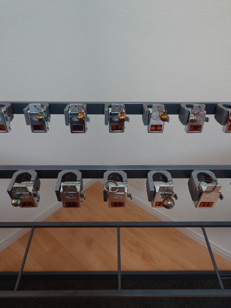 スターキング　 【業務用】【店舗、施設用】鍵付き傘立て30本収納　X-30