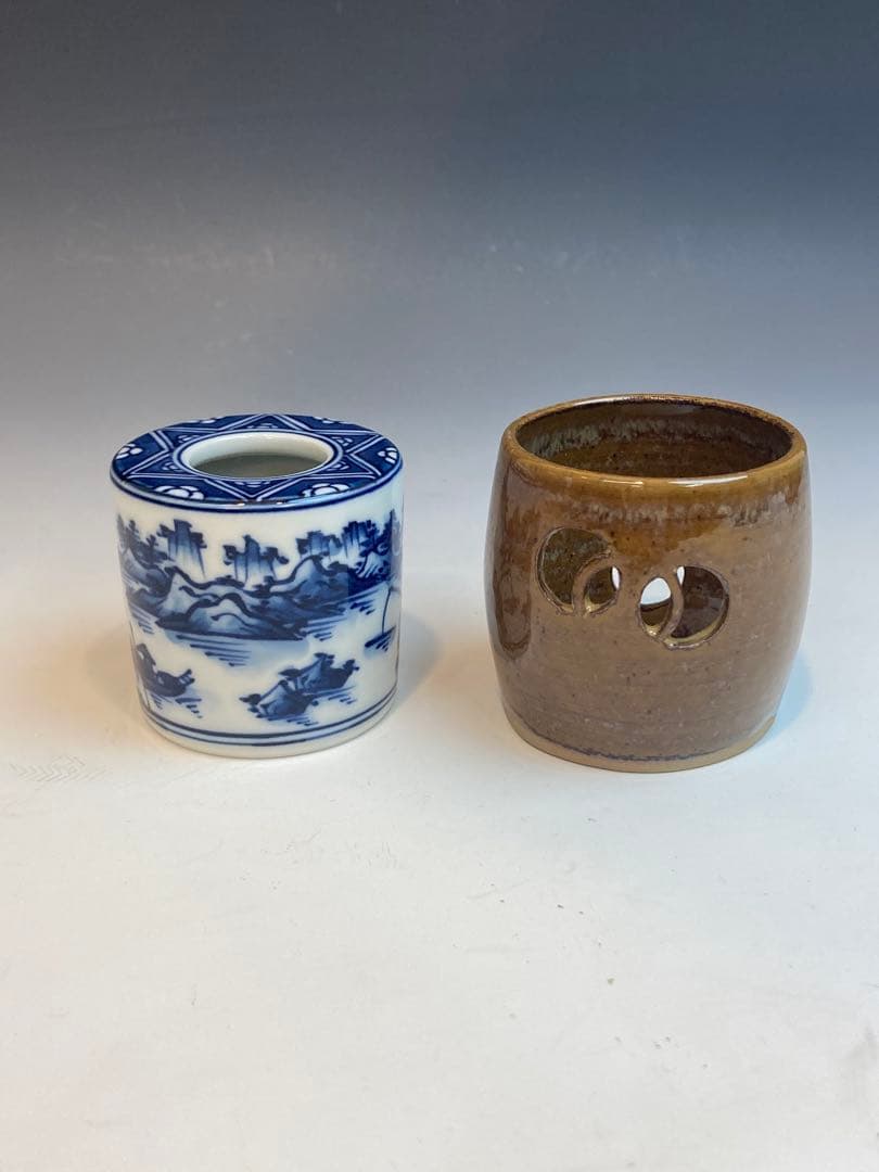 亀井味楽 作 高取つぼつぼ透蓋置 平安景雲 作 染付山水蓋置 共箱 茶道具