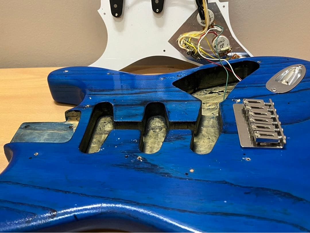 ストラトキャスターボディ　FENDER CUSTOM SHOP Fat50's