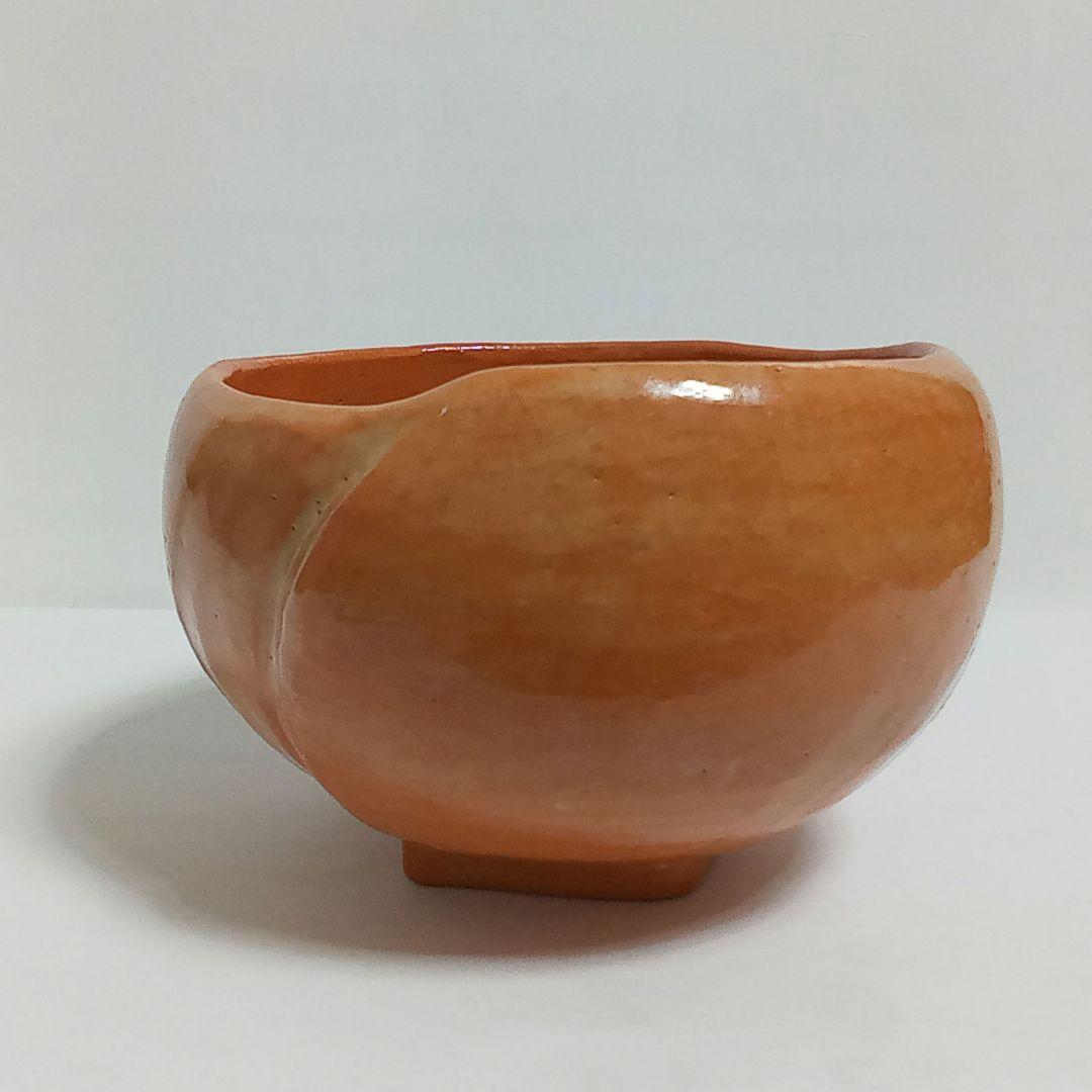 抹茶茶碗　桃型赤楽　了入「桃柳」写し　吉村楽入