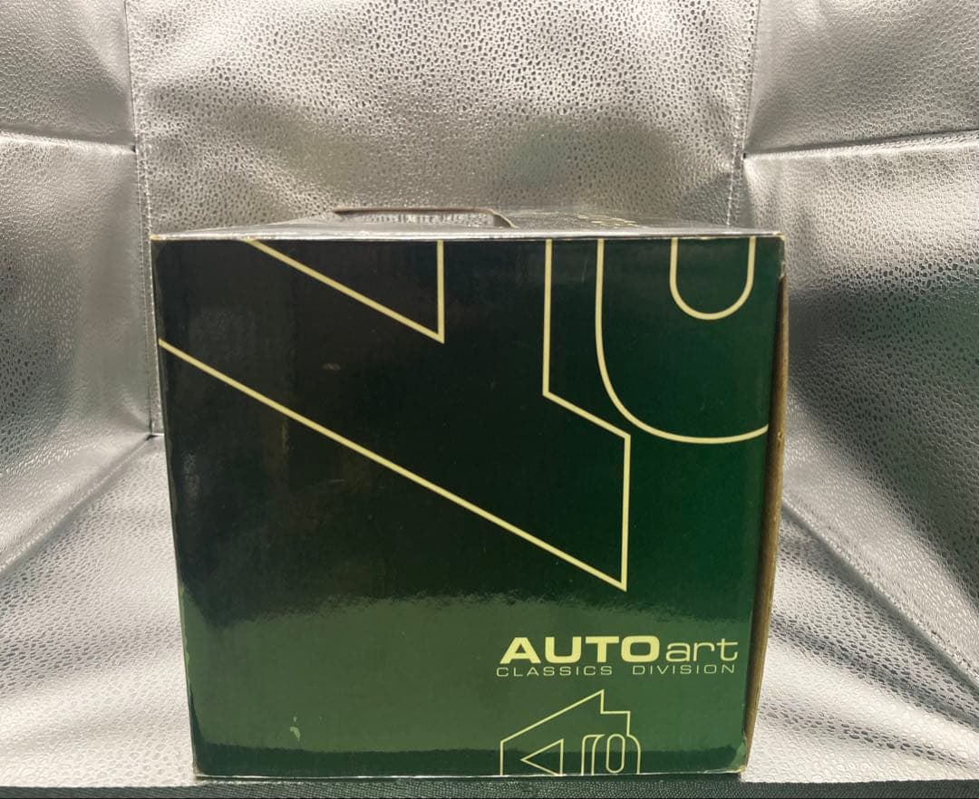 AUTOart ロータス エスプリ ターボ S2 1/18  オートアート