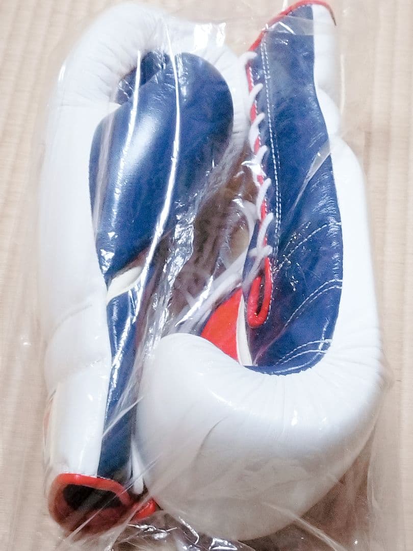 Winning グローブ 16oz ホワイト カラーオーダー　CO-MS-600