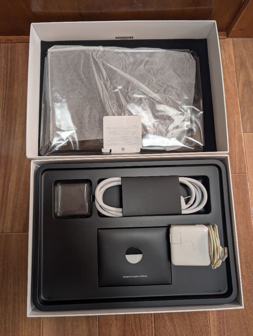 MacBook Air13 シルバー 本体 充電器付き