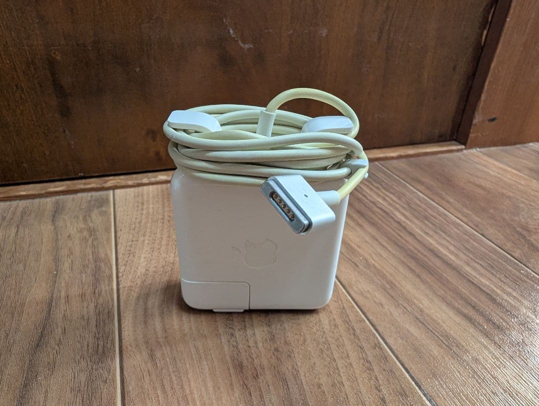 MacBook Air13 シルバー 本体 充電器付き