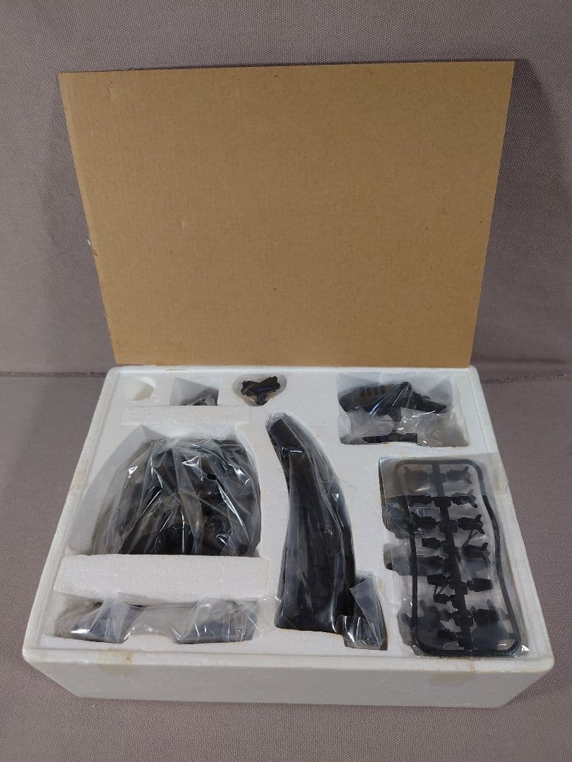 メカゴジラ 2004　超合金　GD-57B　重武装型⇔高機動型を再現　未使用