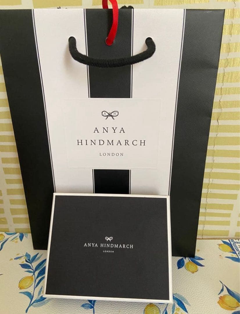 未使用　ANYA HINDMARCH ピーピング アイズ 三つ折り ウォレット