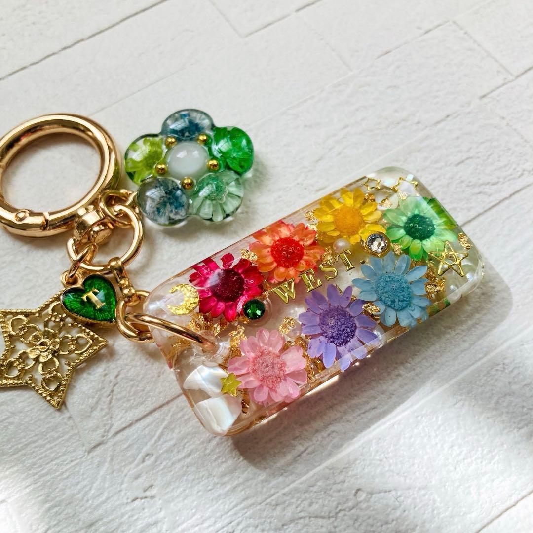 蜜柑ページMan、SixTONES名入れチャームレジンキーホルダー