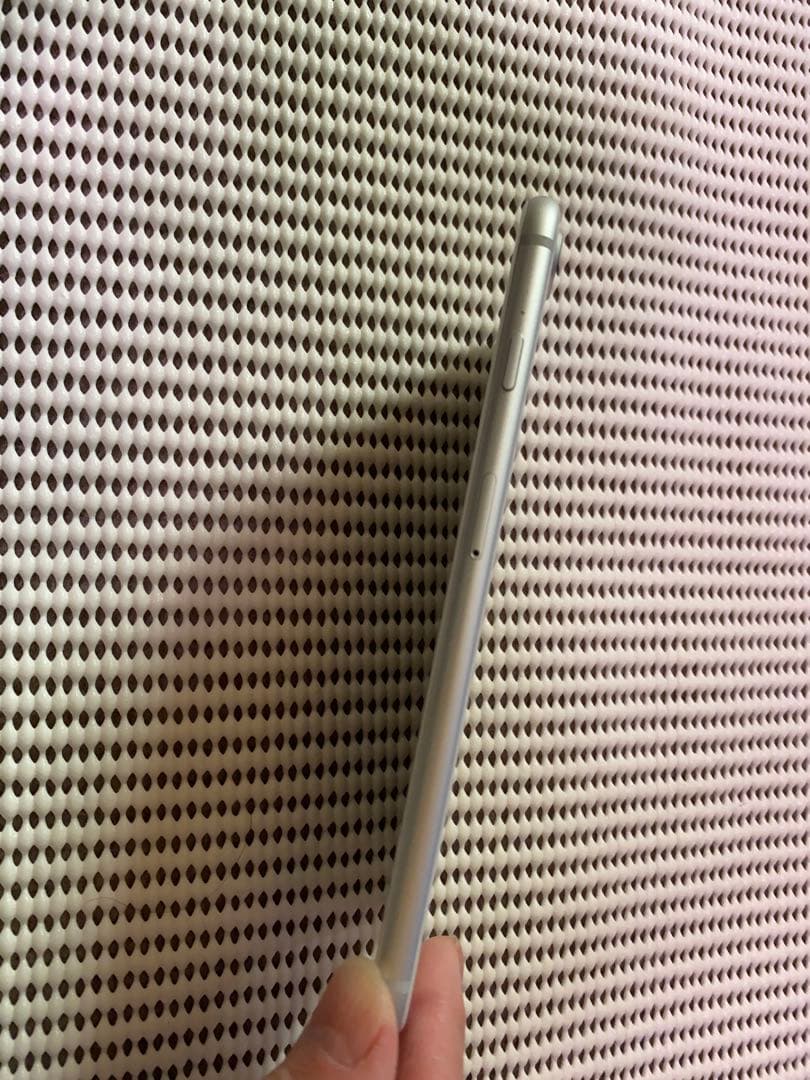 Apple iPhone 8 Plus シルバー SIMフリー　64GB