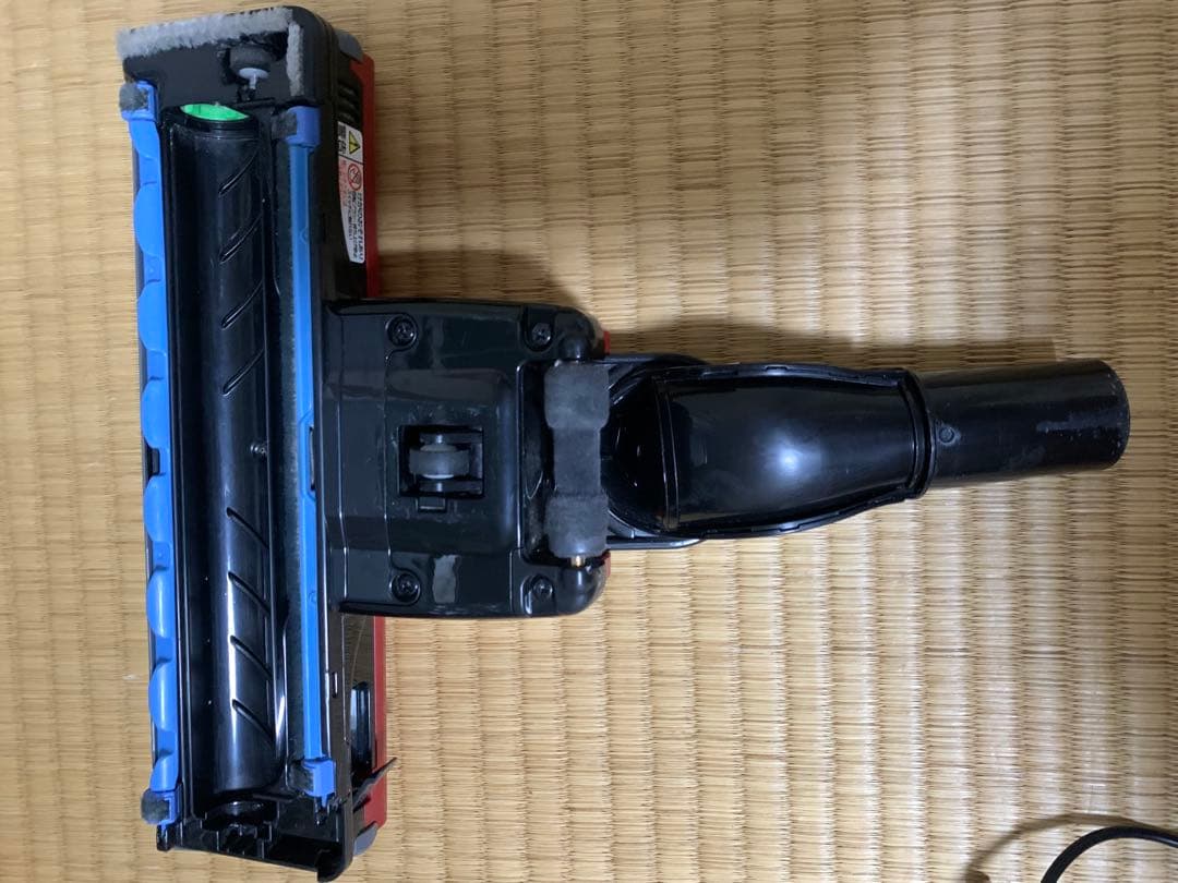 HITACHI スティッククリーナー PV-BHL2000J 本体　スタンド付き