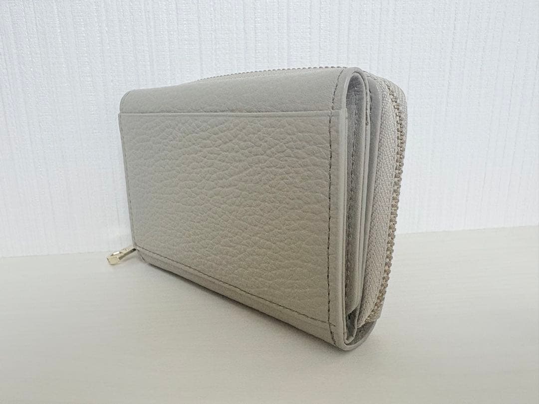 【russet】三つ折り財布 モノグラムプレート レザー グレー