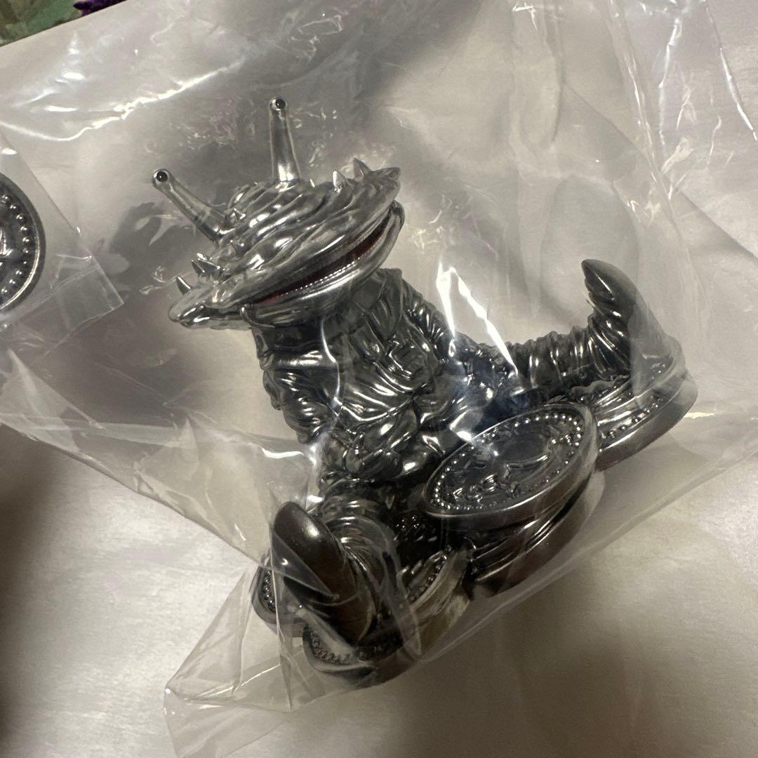 希少　銀メッキ　ウルトラ怪獣　ミドルサイズシリーズ　カネゴン　イベント限定カラー