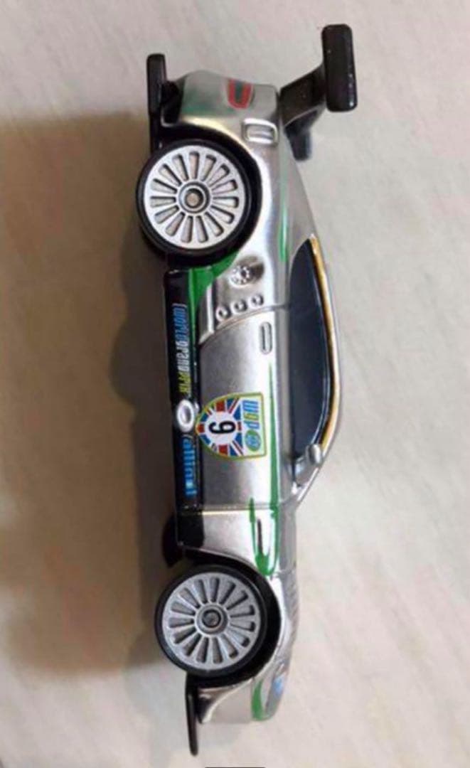 カーズ　ミニカー　ナイジェルギアスリー　マテル製