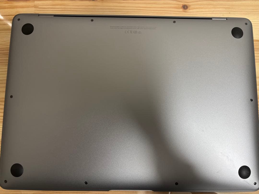 【美品】Apple MacBook Air M1 2020年　256GB