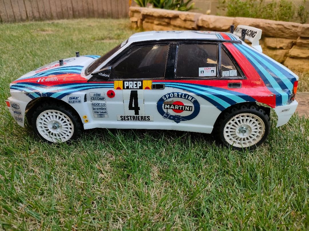 LANCIA DELTAラジコンカーTT-02TAMIYA SANWA MX-6