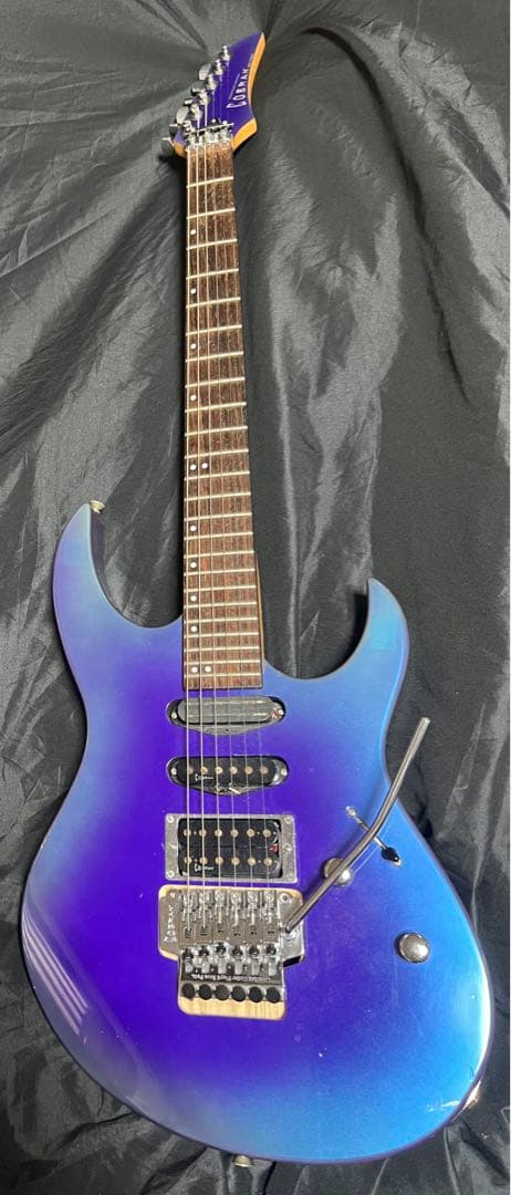 Cobran エレキギター