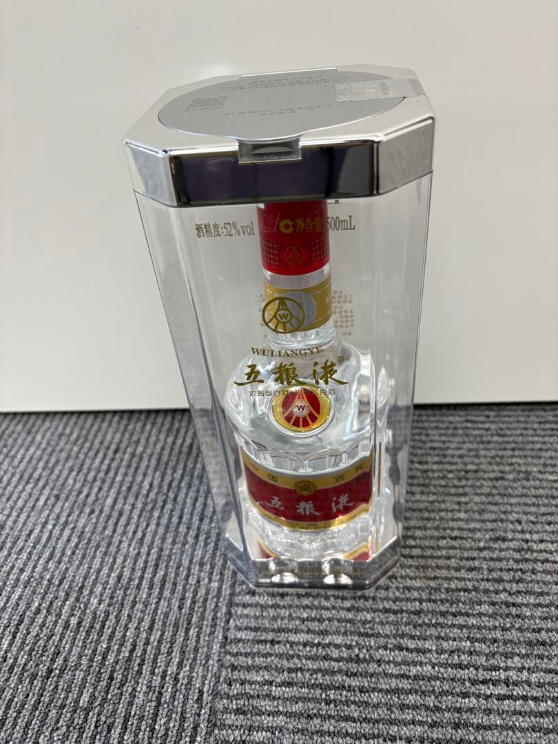 白酒 500ml 透明ボトル ケース付き
