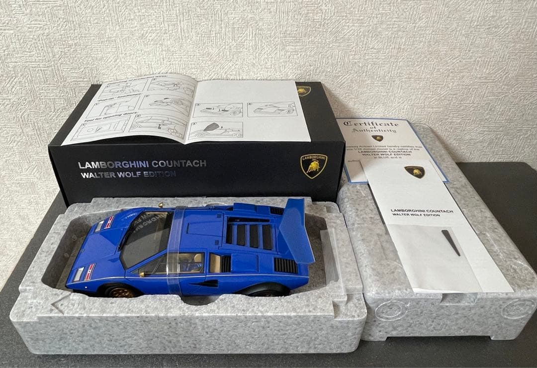 AUTOart 1/18 ランボルギーニ カウンタック ウォルターウルフ ブルー