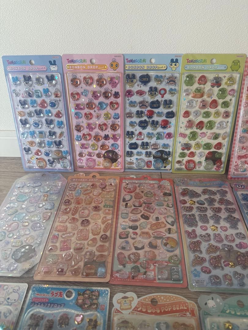 【未開封、正規品】ボンボンドロップ、うるちゅる⭐︎キャラクターシールセット