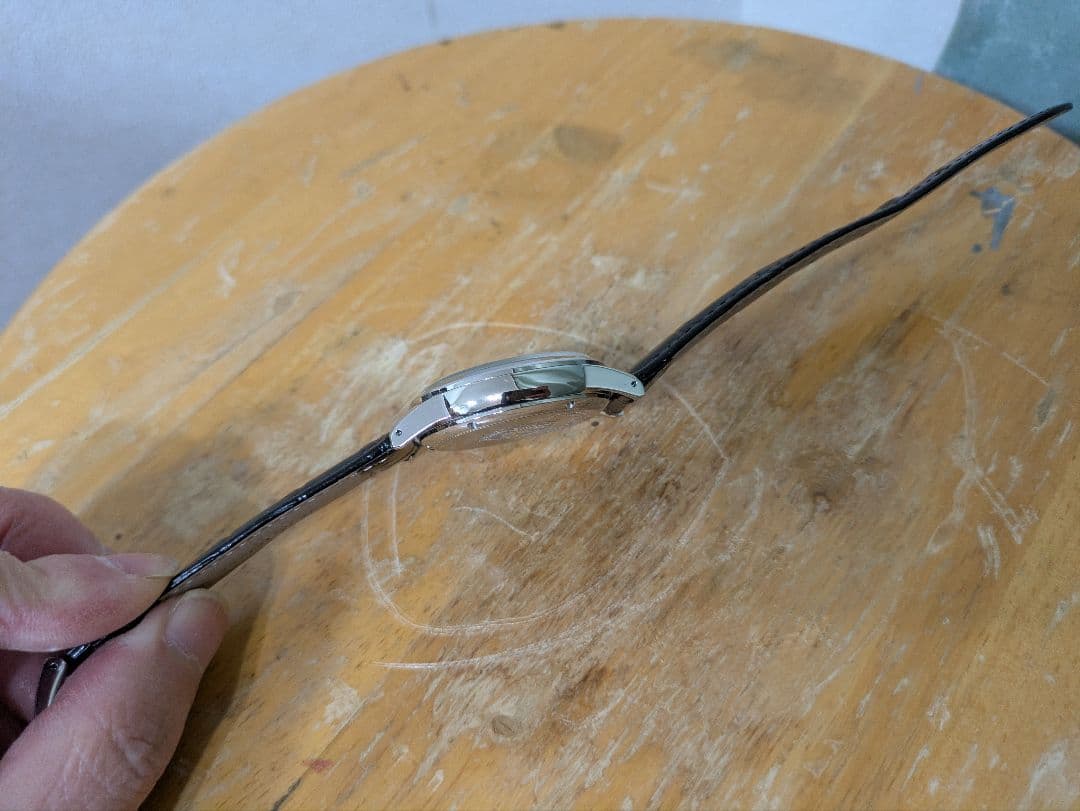 自動巻きアナログ腕時計 シルバー文字盤