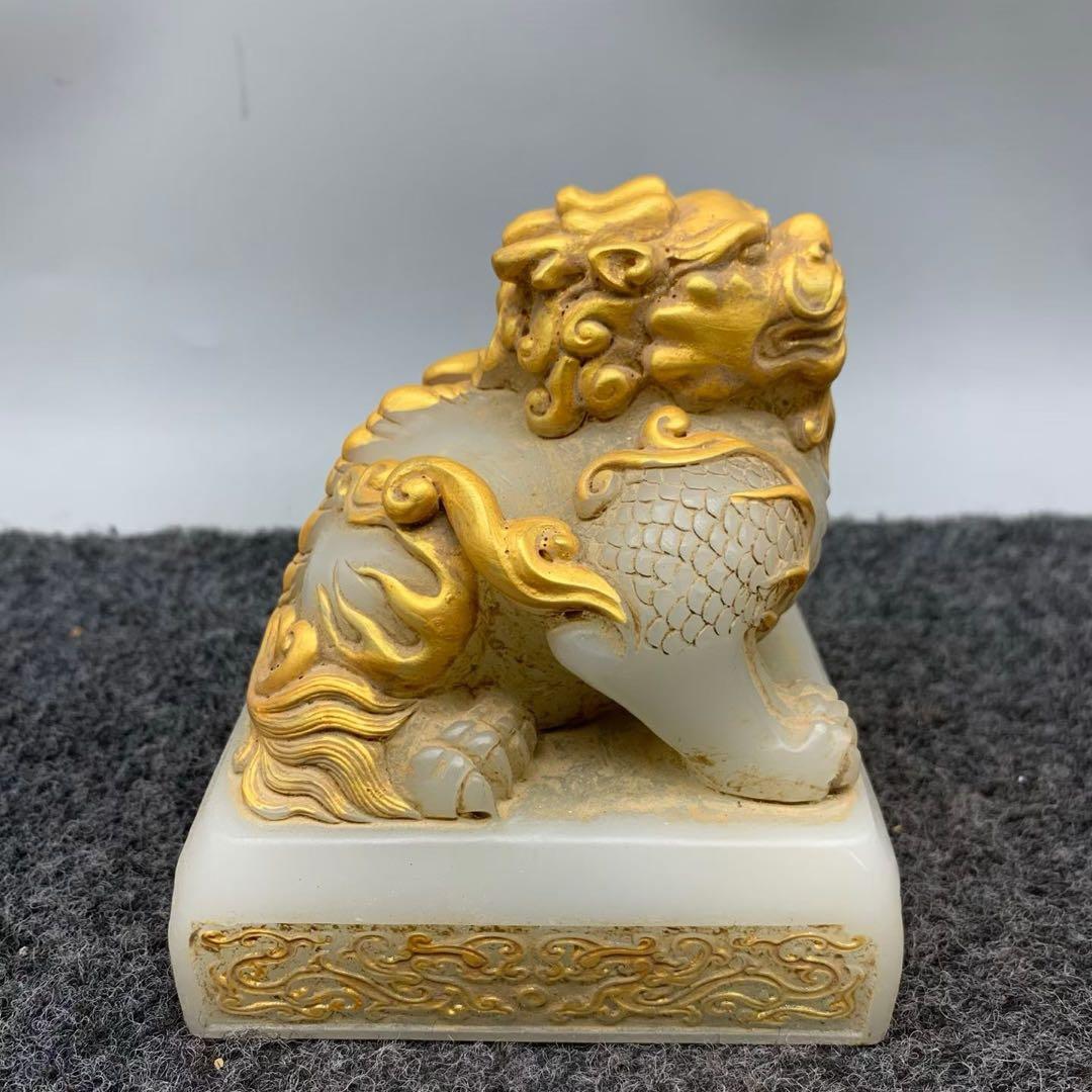 文房具　旧蔵　天然石　白玉　神獣印鑑　極彫刻　流金 置物　根付　アンティーク