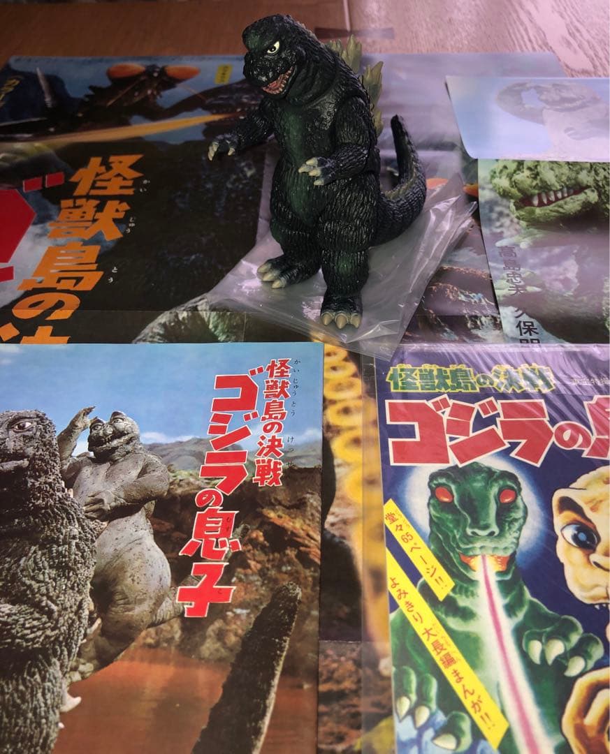 ゴジラ1967 ゴジラ50周年メモリアルボックス版限定 フィギュアと関連 ミニラ