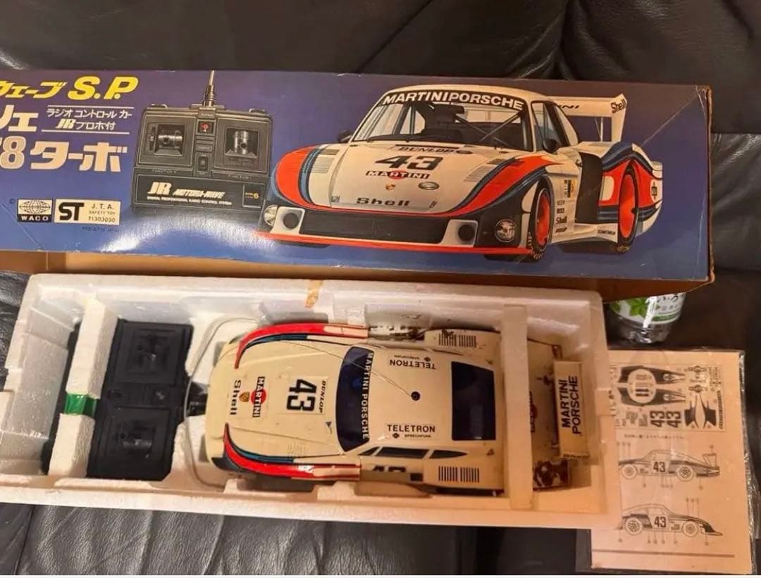ポルシェ 935 1/18 ラジコンカー