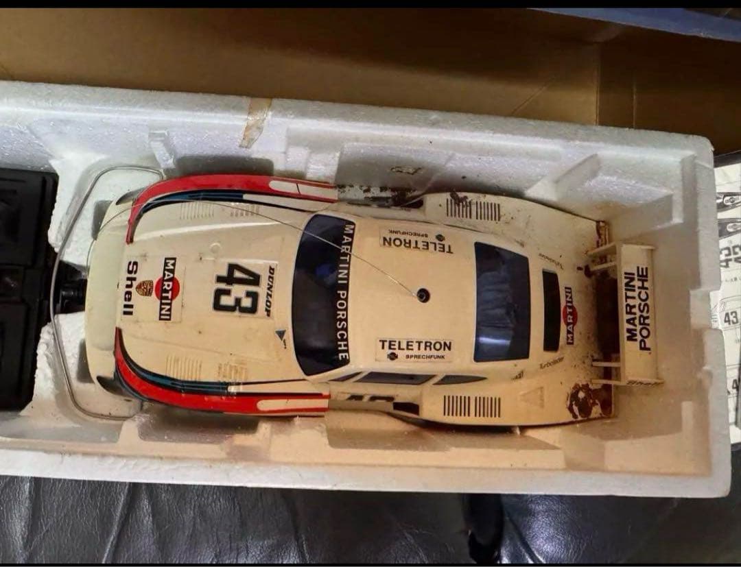 ポルシェ 935 1/18 ラジコンカー