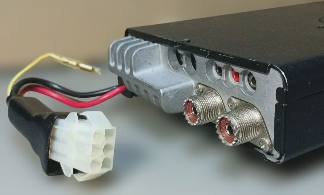 カ*ン様 YAESU FT-857 技適02KN333 100W FT8できまし